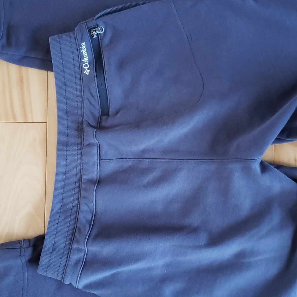 Columbia track pants - Picture 3 of 7